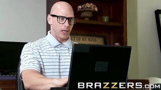 Joslyn James kedveli a gigantikus dárdát