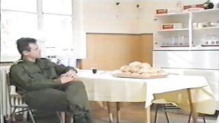 Csőre töltött lövegek - Magyar szinkronos teljes vhs szexvideó