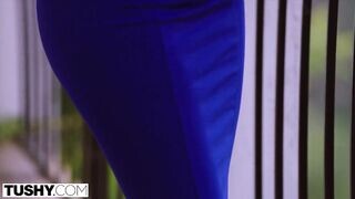 Valentina Nappi kettő farkat kap