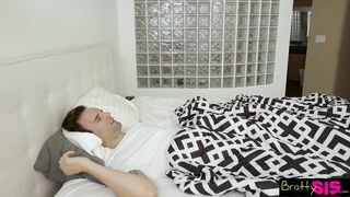 Perverz zsenge pipi a nevelő faterjával reszel