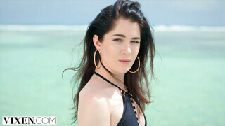 Misha Cross és Evelyn Claire hármasban