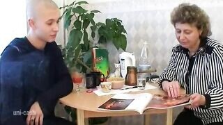 Magányos feleség és a tinédzser krapek