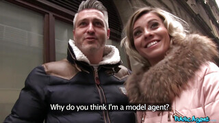 Public Agent - Vicky Love más pasas hímtagján lovagol