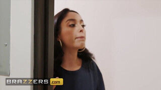 Brazzers – Vanessa Sky a méretes picsájú latina szuka