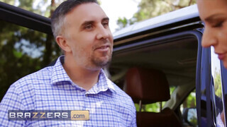 Brazzers - Rachael Cavalli keményen popó lyukba rakva