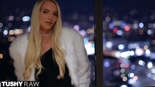TUSHYRAW - Lana Sharapova a szőrös cunis világos szőke szuka