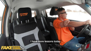 Fake Driving School - Szajha csöcsös lányok kufirconlak