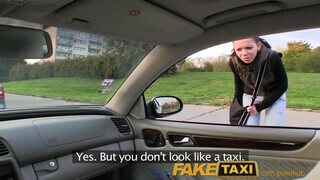FakeTaxi - tini diák pénzért mindenbe belemegy