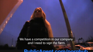 PublicAgent - Angel Wicky a csöcsös cseh pipi