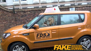 Fake Driving School - vörös debelle milf kamatyolni fog