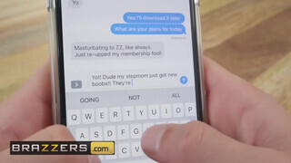 Brazzers - Alexis Fawx a gigászi kannás nevelő anya