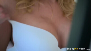 Britney Amber cunija beindult - Brazzers