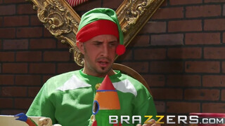 BRAZZERS - Cosplayes pasas dugja a milfeket