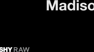 TUSHYRAW - Madison Summers ánusza megkúrelva