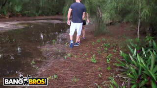 BANGBROS - Kendra Lust a kívánatos csöcsös milf