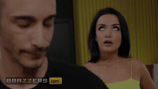 Brazzers - Zuzu Sweet-et segg lyukba kufircolja a Barista csóka