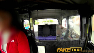 FakeTaxi - Anna Darling kufircol a sofőrrel