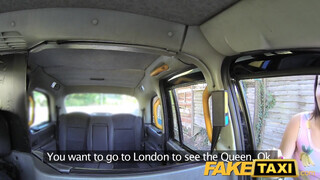 FakeTaxi - Argentin csajszika kefél a taxissal
