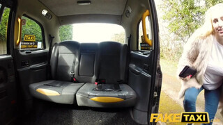 Fake Taxi - Óriási csöcsű világos szőke megdöngetve