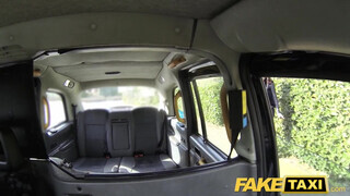 Fake Taxi - ki kell nyalni a taxis popóját