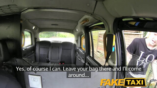 FakeTaxi - skót csaj a szabadban is imádja