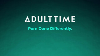 ADULT TIME - Daphne Klyde tisztességesen hátsó nyílásba rakva
