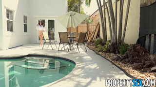 PropertySex - Violet Myers a szőrös bulás ingatlanos