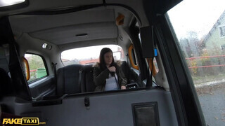 Fake Taxi - Little Eliss a gigászi didkós tinédzser