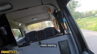 Fake Taxi - Anna Khara imádja a jó gigantikus péniszt