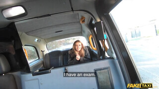Fake Taxi - 18 éves nőci hátsó bejáratba kefélve