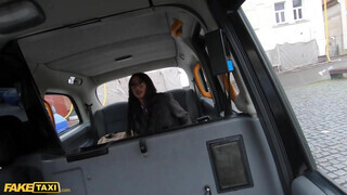 Fake Taxi - Mali Ubon a fullos spanyol pipi