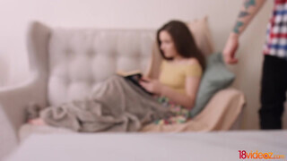 18videoz - Baby Mamby kedveli hátsó bejáratba csinálni