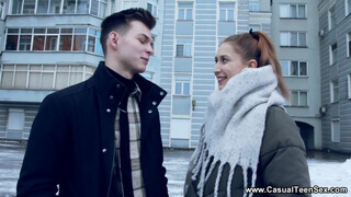 Casual Zsenge Szex - Iris Kiss Kiss a cuki pici orosz tinédzser