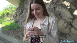 Public Agent - Arina Shy a félénk zsenge csajszika