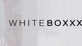 WhiteBoxxx - Renata Fox a óriási popós orosz lány