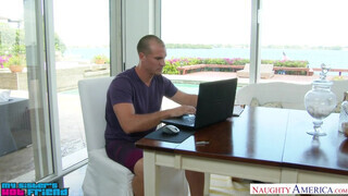 Michelle Martinez a cuki latina zsenge - Naughty America