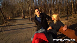 Private com - Zlata Shine a vonzó termetes tőgyes milf