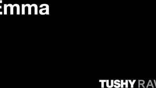TUSHYRAW - Emma a vékony világos szőke kéjnő