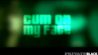 PrivateBlack - Lorrayne cidázza a dárdát