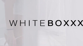 WhiteBoxxx - Kristy Black popsiba kefélve