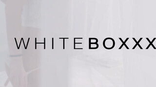 WhiteBoxxx - Darcia Lee a termetes csöcsű magyar kreol csajszi