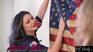 Scarlett Alexis és Octavia Red a fotós hapsival szexelnek