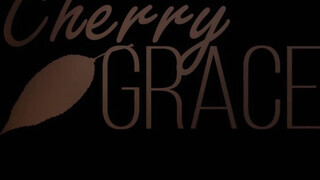 Cherry Grace nagyon csinos fehérneműben