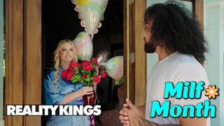 REALITY KINGS - Jenna Starr a termetes popós anyuci