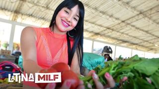Sofia Galindo forró latina popóját keményen megdugják szaftos nunában