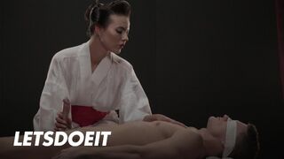 A cseh bájos Vanessa Decker megőrjíti Max Diort forró lovaglással